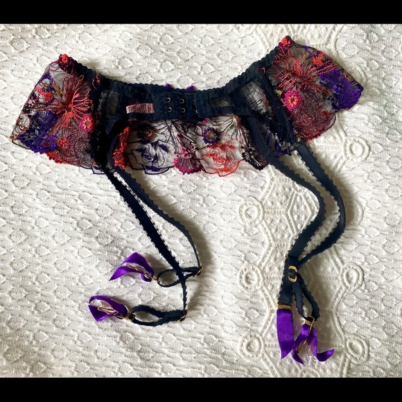 Agent Provocateur | Zuri Lingerie Set - Picture 8 of 10